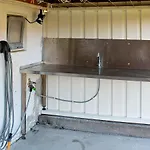 6 Person In Averoy Stein