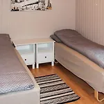 6 Person In Averoy Feriehus Stein