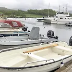 6 Person In Averoy