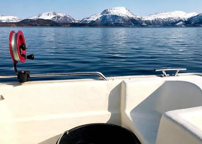 6 Person In Averoy * Stein