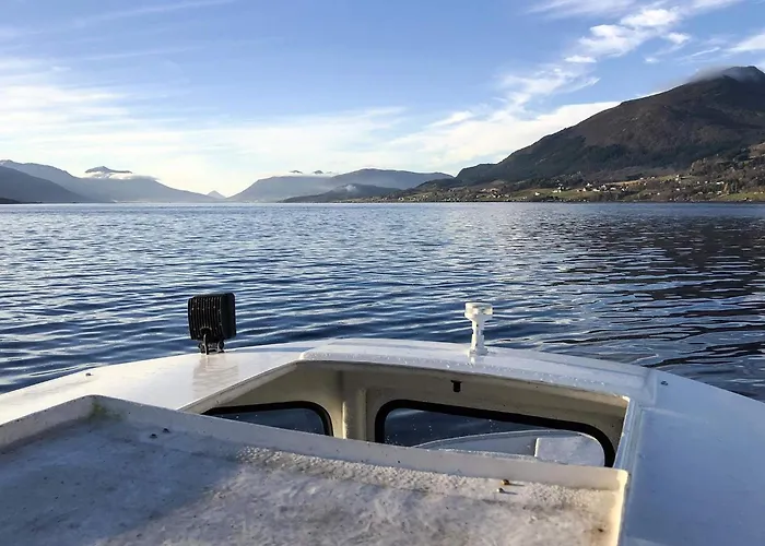 Feriehus 6 Person In Averoy