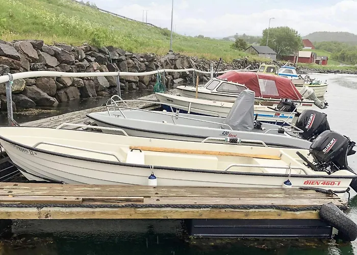 6 Person In Averoy *